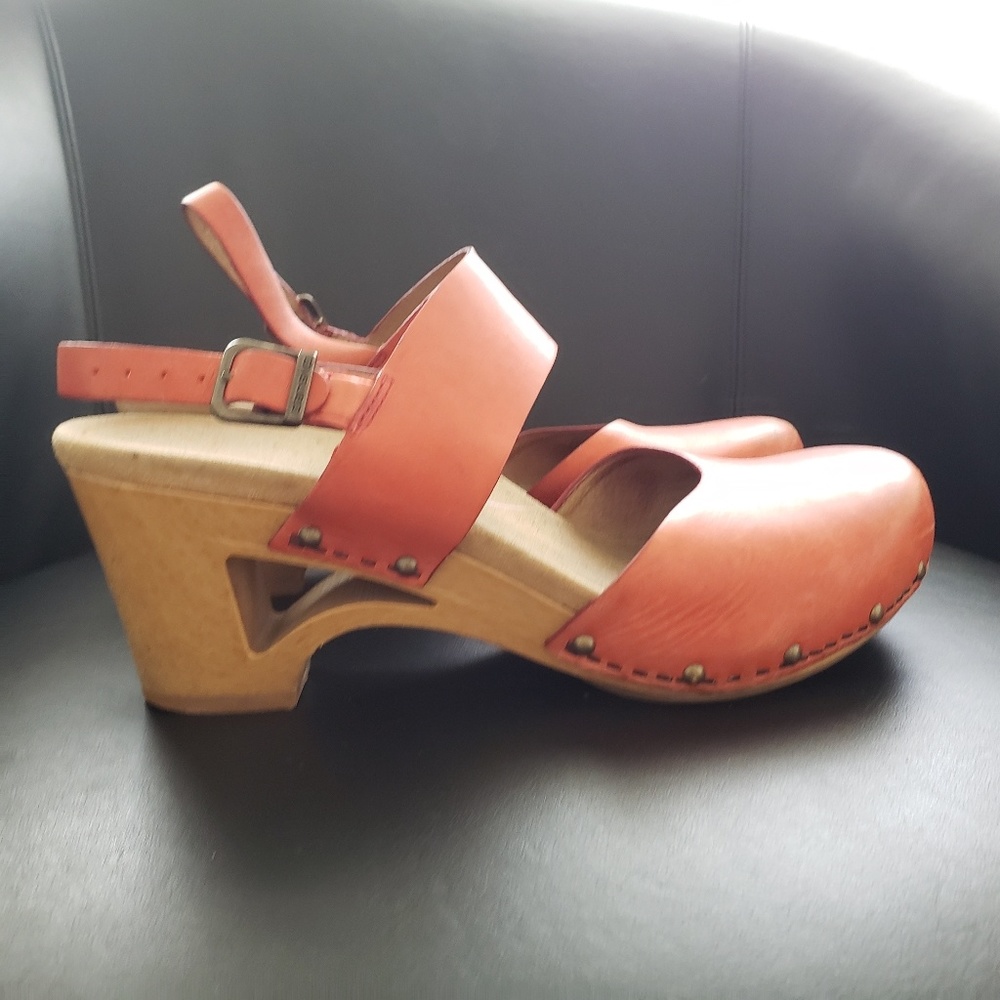 Dansko size 40